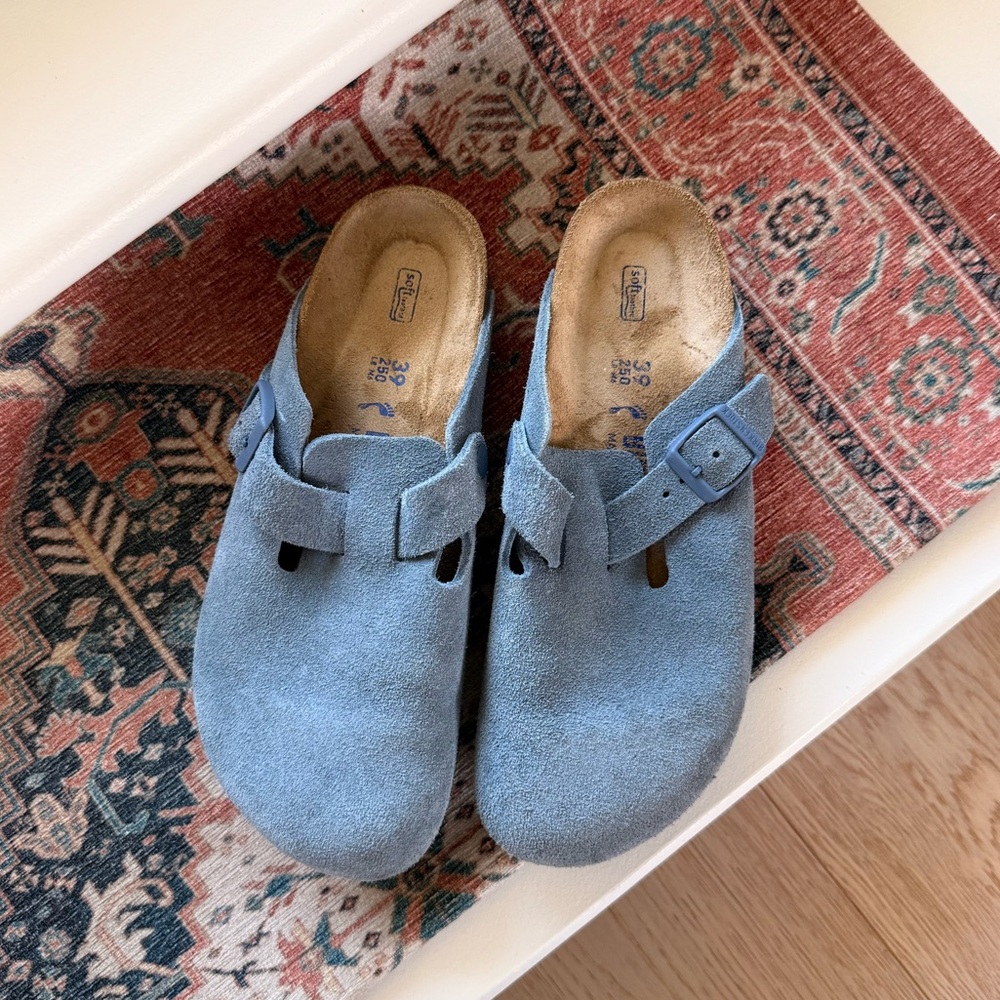 Birkenstock Boston Clogs in Elemental Blue (Size 39)